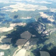 Verortung via Georeferenzierung der Kamera: Aufgenommen in der Nähe von Okres Znojmo, Tschechien in 2000 Meter